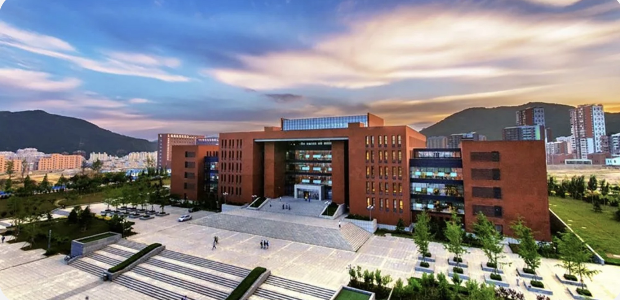 大连理工大学 — 大连
