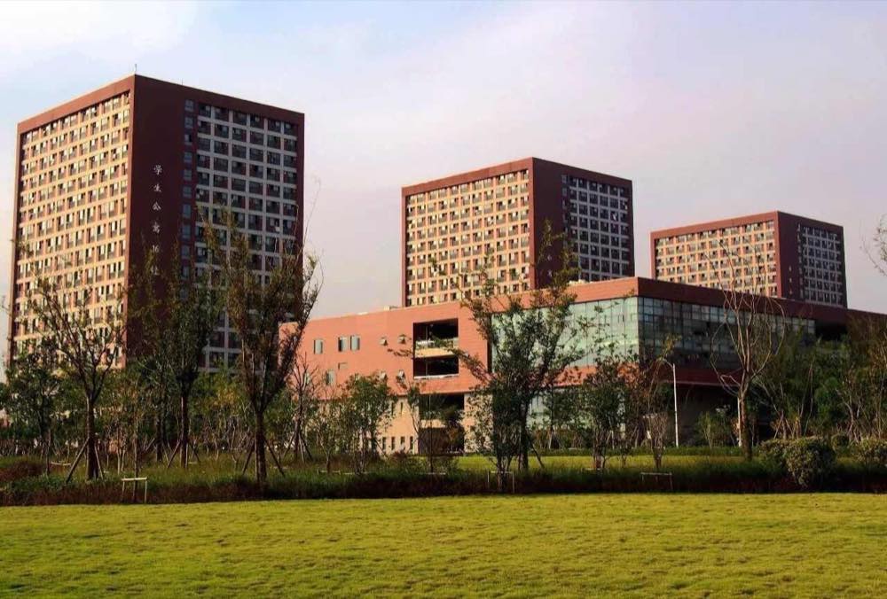 Xianlin Campus Dormitory No. 21 — single room