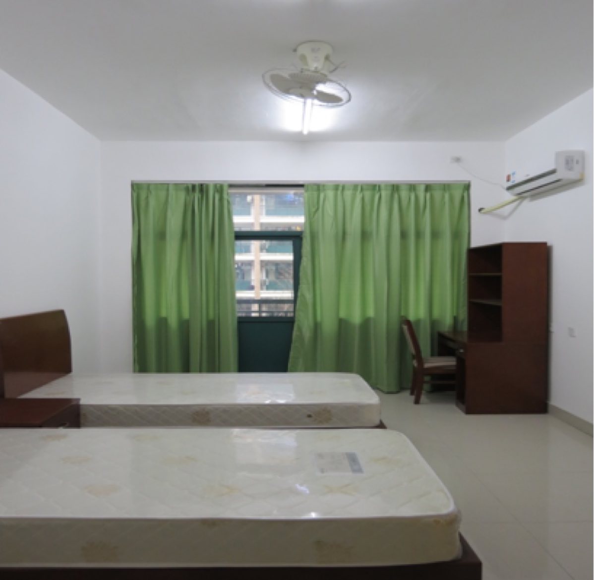 Double room at ZJUT Pingfeng Campus